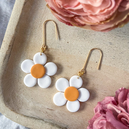 Dangling Daisy
